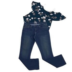 Levi's Signature Modern Straight Jeans High Waist Rise Distressed Dark Washed 16